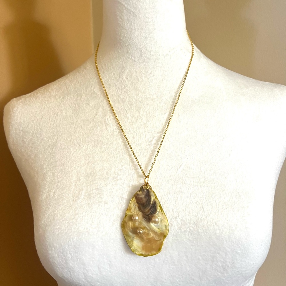 Artisan Gold Necklace with Natural Sea Shell Pendant with Pearls